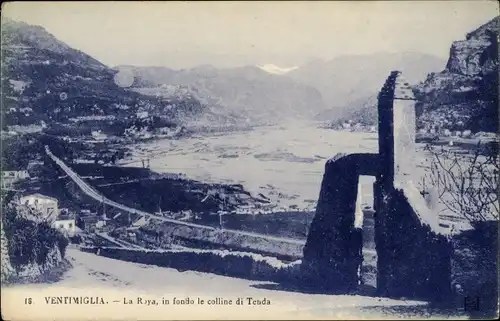 Ak Ventimiglia Liguria, La Roya, in fondo le colline di Tenda