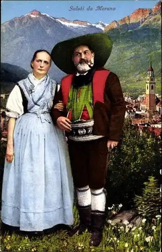 Ak Meran Merano Südtirol, Ehepaar in Tiroler Tracht, Kirchturm