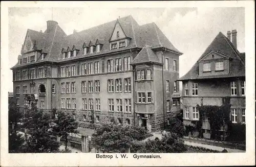 Ak Bottrop im Ruhrgebiet, Gymnasium