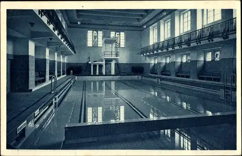 Ak Innsbruck in Tirol, Städtisches Hallenbad, Schwimmhalle, Innenansicht