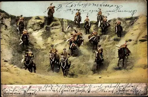 Ak Schwieriger Abstieg, Husaren an einem Hügel, Deutsche Soldaten in Uniformen