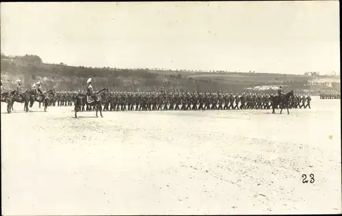 Foto Ak Deutsche Soldaten in Uniformen, Manöver, Kavallerie, I. WK