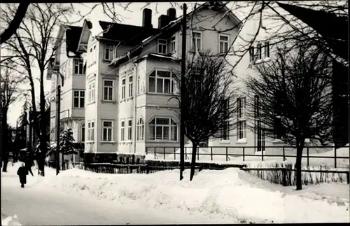 Foto Oberhof im Thüringer Wald, Straßenpartie im Winter