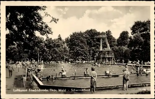 Ak Friedrichroda im Thüringer Wald, Partie im Schwimmbad, Sprungturm