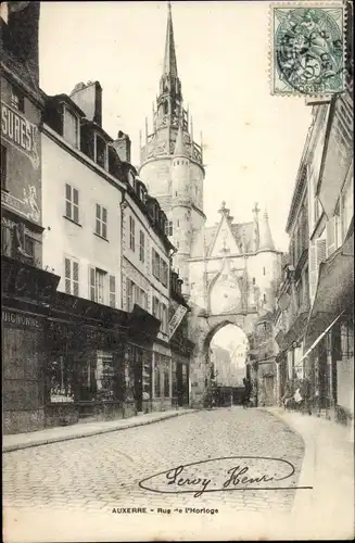 Ak Auxerre Yonne, Rue de l'Horloge, Turm, Torbogen