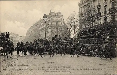 Ak Paris, 1. Mai 1906, Les Dragons, Place de la République