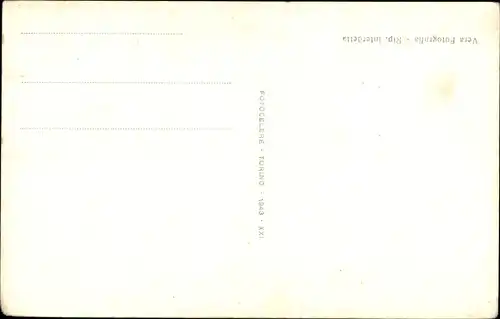 Ak Liebespaar in einem Park