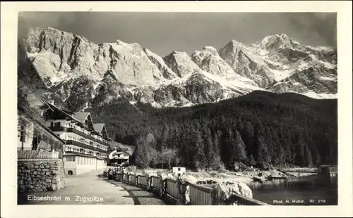 Ak Grainau in Oberbayern, Eibsee, Eibseehotel, Zugspitze