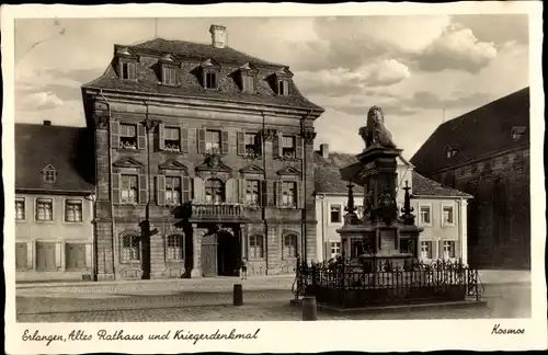 Ak Erlangen in Mittelfranken Bayern, altes Rathaus, Kriegerdenkmal