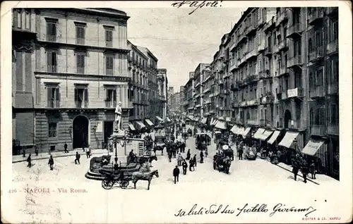 Ak Neapel Campania, Via Roma e Piazza della Carita, Blick in die Straße