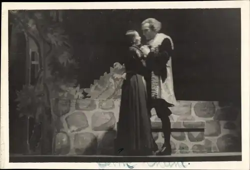 Foto Ak Schauspielerin Maria Plagge, Szene als Gretchen, Schauspieler Bernhard Minetti, Autogramm MP