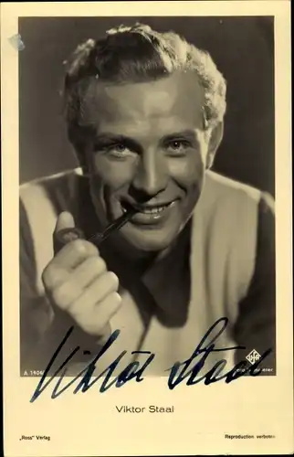 Ak Schauspieler Viktor Staal, Portrait mit Pfeife, Ross Verlag A 1404 1