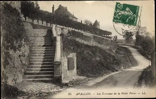 Ak Avallon Yonne, Les Terreaux de la Petite Porte