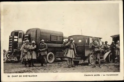 Ak Camp de Coëtquidan Morbihan, berittene Kavallerie, Übertragung