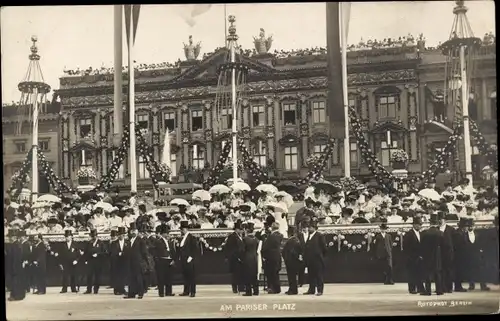 Ak Berlin Mitte, Pariser Platz im Festschmuck zur Vermählung des Kronprinzenpaares 1905