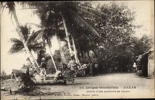 Ak Senegal, Westafrika, in der Nähe einer Flussfabrik