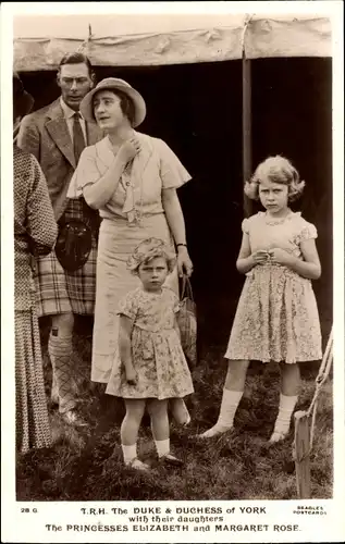 Ak T. R. H. the Duke & Duchess of York with their daughters, Princesses Elizabeth and Margaret Rose