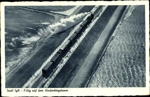 Ak Insel Sylt in Nordfriesland, D-Zug auf dem Hindenburgdamm, Eisenbahn, Fliegeraufnahme