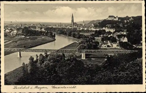 Ak Landshut in Niederbayern, Gesamtansicht, Brücke, Kirche
