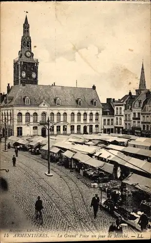 Ak Armentières Nord, Grand Place, Markt