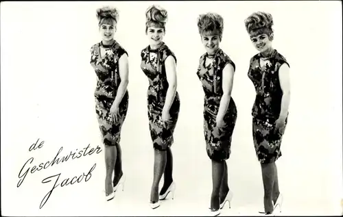 Ak Schauspielerinnen Geschwister Jacob, Portrait