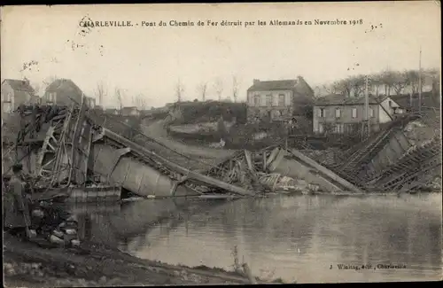 Ak Charleville-Marne, Eisenbahnbrücke von den Deutschen zerstört