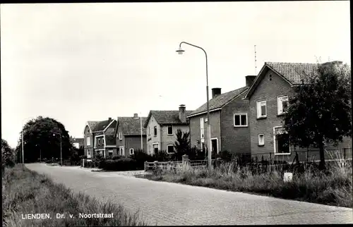 Ak Lienden Buren Gelderland, Dr. v. Noortstraat