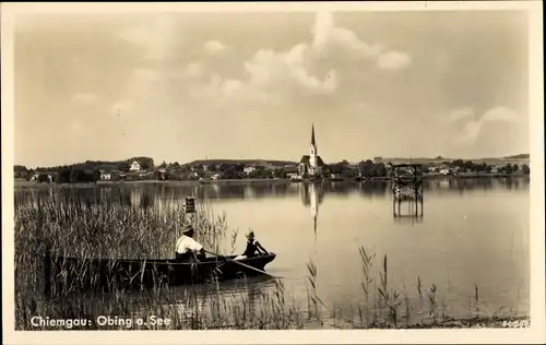 Ak Obing im Chiemgau, Panorama, Ruderboot, Mann, Kind, Kirche