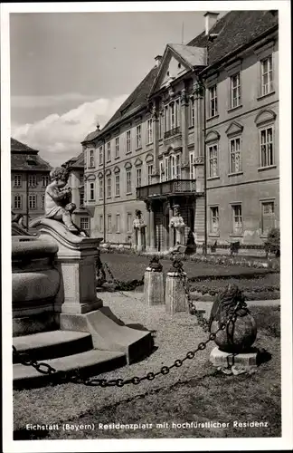 Ak Eichstätt in Oberbayern, Residenzplatz, hochfürstliche Residenz