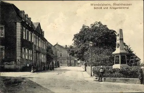 Ak Wendelsheim in Rheinhessen, Schloss, Kriegerdenkmal