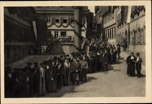 Ak Tübingen am Neckar, Festzug der Professoren beim 450jährigen Jubiläum der Universität, 1927