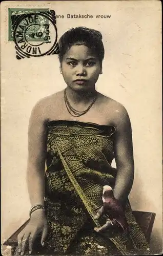 Ak Indonesien, Frau in Tracht