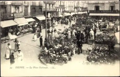 Ak Dieppe Seine Maritime, Place Nationale