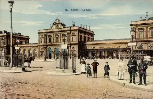 Ak Reims Marne, La Gare