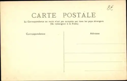 Ak Villers Cotterêts Aisne, Maison de Retraite du Departement de la Seine, La Cour d'Honneur