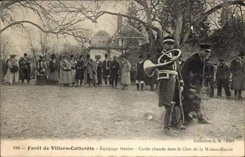 Ak Villers Cotterêts Aisne, Foret, Equipage Menier, Curee chaude dans le Clos de la Maison-Neuve