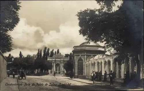 Ak Konstantinopel Istanbul Türkei, Tor des Dolma-Baghtché-Palastes