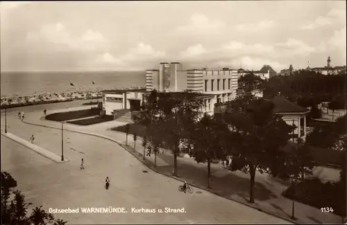 Ak Warnemünde Rostock in Mecklenburg, Blick nach Kurhaus und Strand