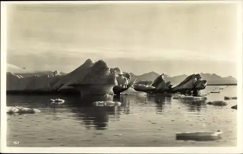 Ak Spitsbergen Spitzbergen Norwegen, Treibeis auf dem Meer, Eisschollen