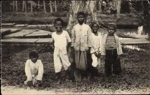 Ak Indonesien, Kinder, Gruppenbild, Fluss