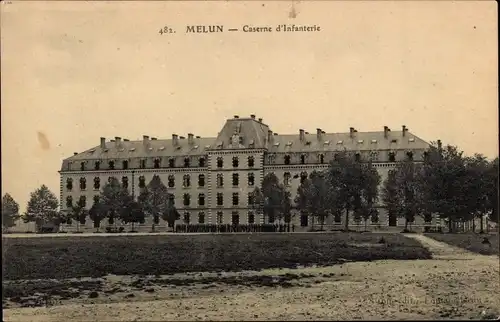 Ak Melun Seine et Marne, Caserne d'Infanterie