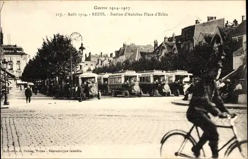 Ak Reims Marne, Station d'Autobus Place d'Erlon, Aout 1914