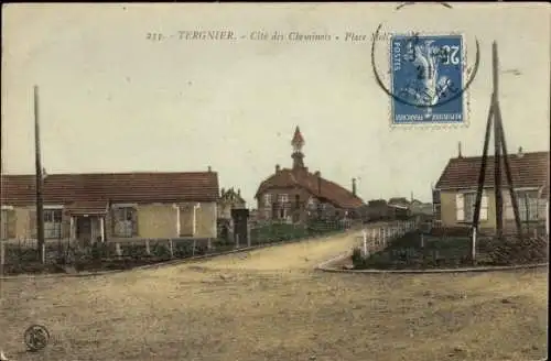 Ak Tergnier Aisne, Cite des Cheminots, Place