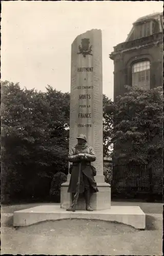 Ak Hautmont Nord, Le Monument aux Morts