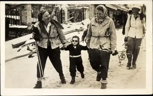 Ak Prinzessin Juliana der Niederlande, Prinzessin Margriet, Skiurlaub in Zermatt, April 1947