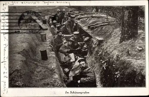 Ak Deutsche Soldaten im Schützengraben, 1. WK