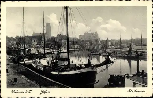Ak Hansestadt Wismar, Hafen, Fischerboote