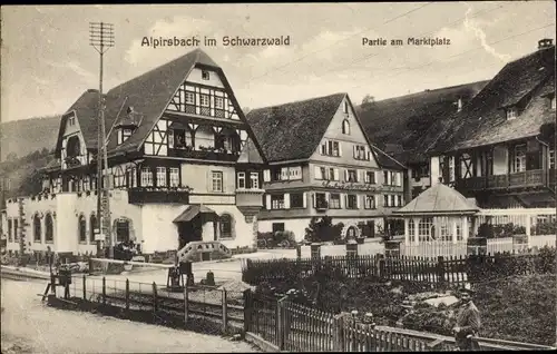 Ak Alpirsbach im Schwarzwald, am Marktplatz