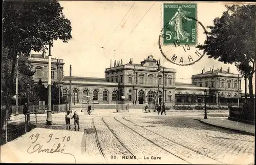 Ak Reims Marne, La Gare