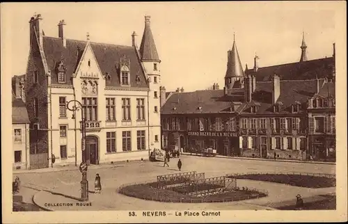 Ak Nevers Nièvre, Place Carnot